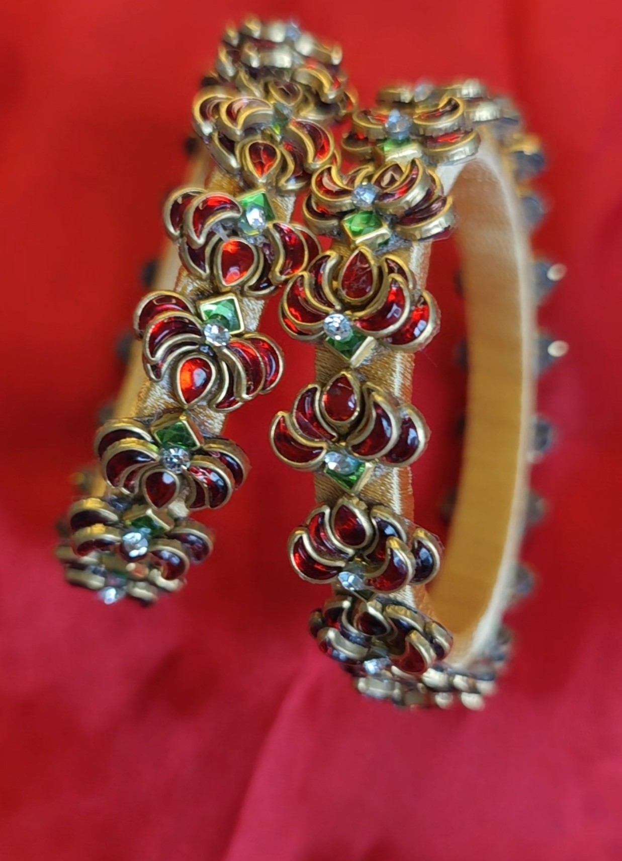 silk thread re pair bangles