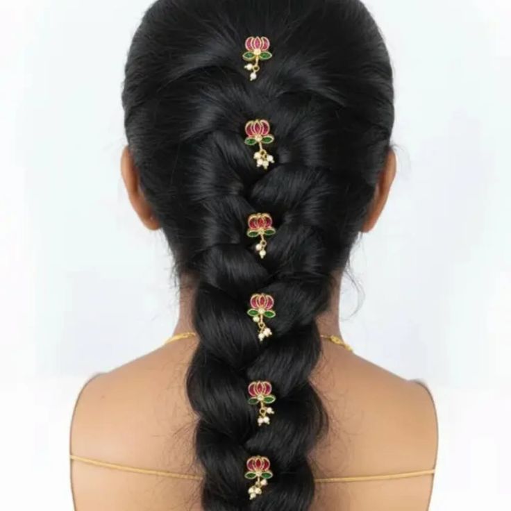 jada billalu & hair hooks