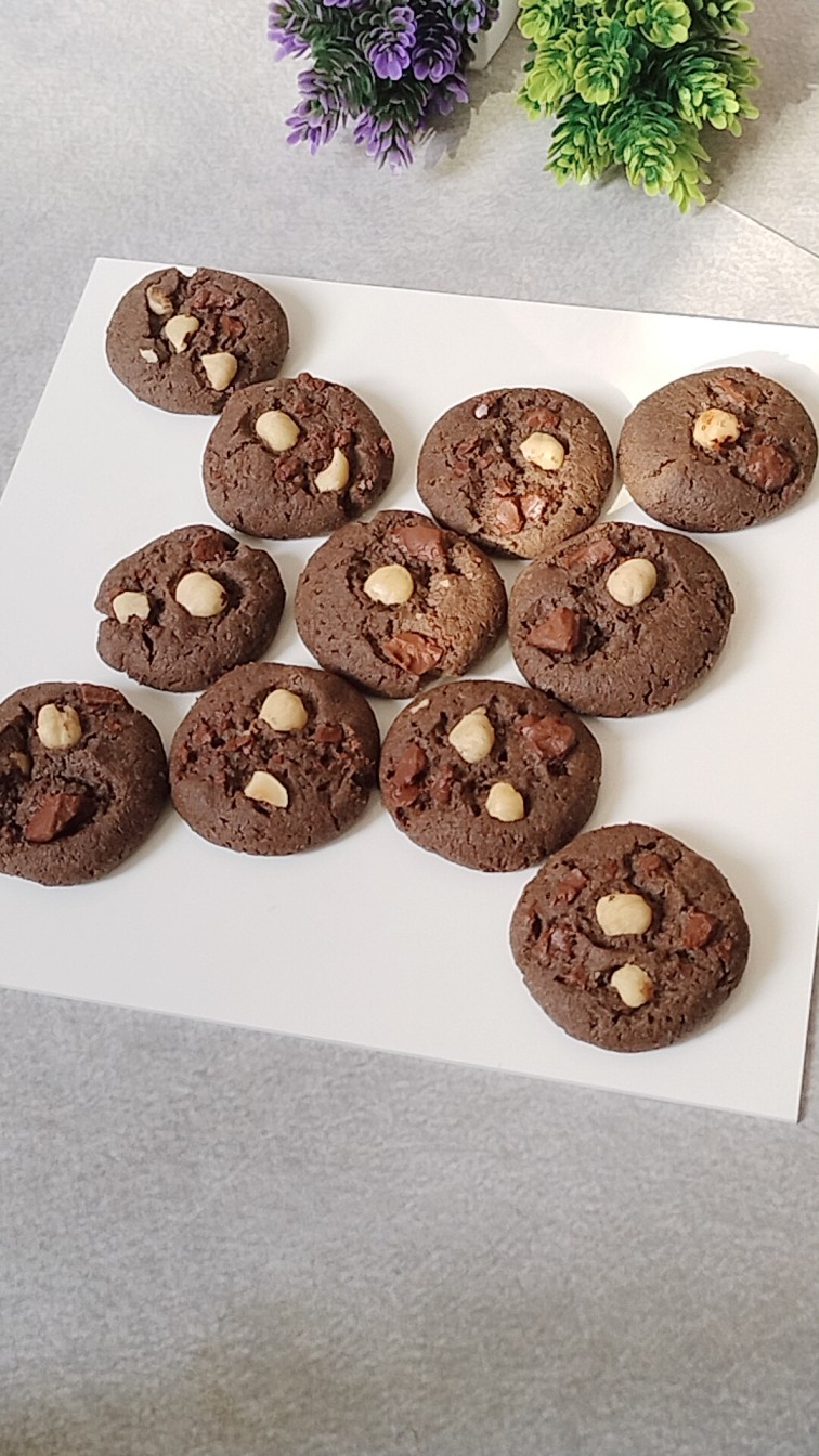 Hazelnut Millet Cookies Rich cocoa flavor tho crunchy hazelnuts & wholesome millets tho tayarainavi. Pure Butter & Jaggery tho prepare chesina healthy cookies Eggless & Preservative-free Perfect snack for kids & elders Nutritious, tasty & guilt-free indulgence 250gm