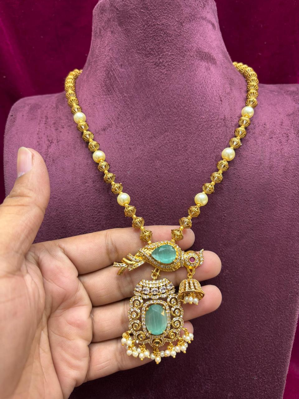 simple and eligent bird designer set