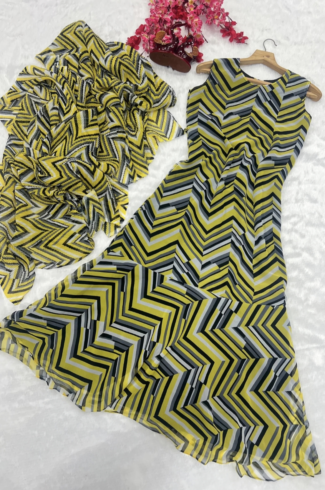 Chevron vibes, effortless drape, endless compliments #ModernSareeLook