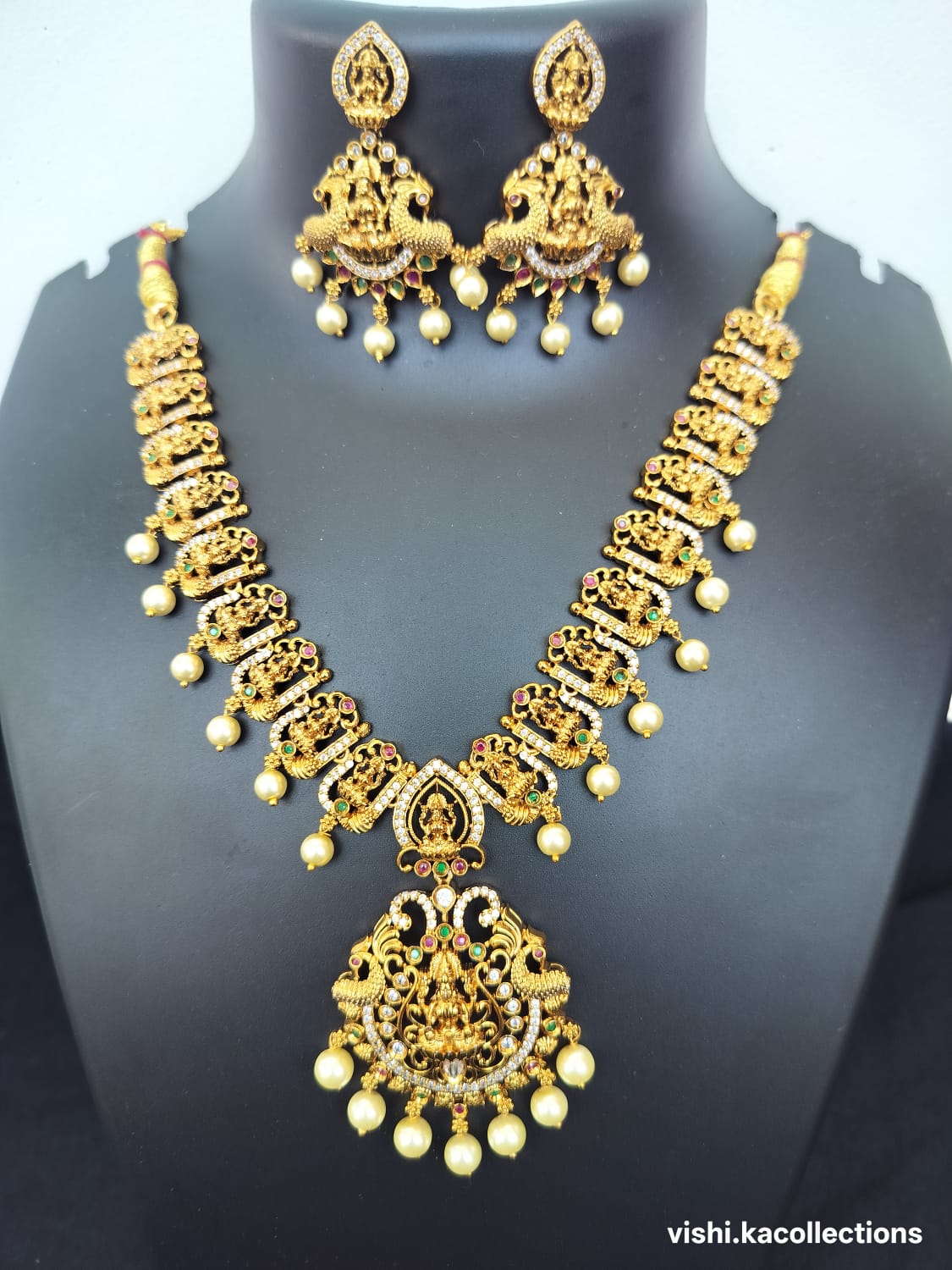 temple jewelry short necklace